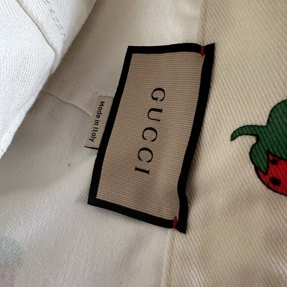 NWT GUCCI Shorts Cotton Twill Strawberry Sz 27 100% Authentic Women’s - Picture 12 of 13